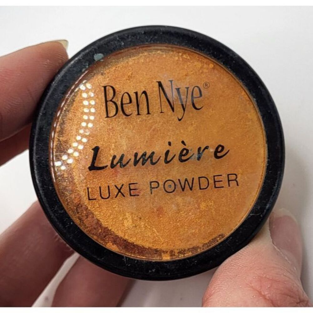 Ben Nye Lumiere Luxe Powder LX-7 Tangerine 7gm
